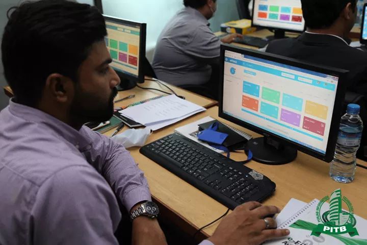 PITB holds e-FOAS training for South Punjab Secretaries